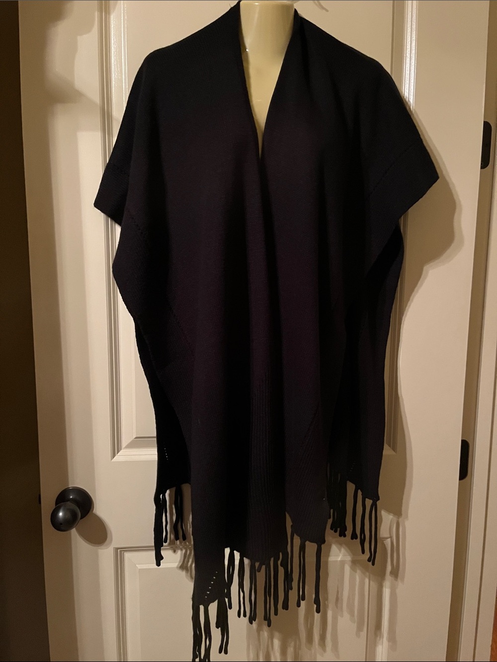 Ann Taylor Black Textured Knit Poncho/Shawl, One Size